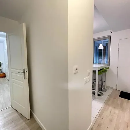 Apartment Agreable Chambre Avec Terrasse *
